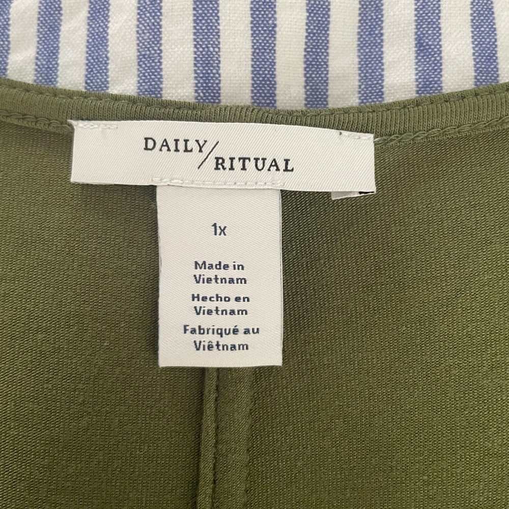 Daily Ritual Forest Green Long Sleeve Dress - Picture 3 of 3